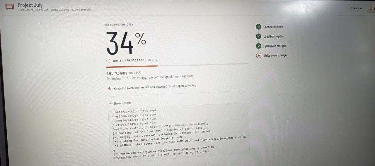 The installer at work on the laptop: a progress bar with time left, the step tracker on the right and the live log open.